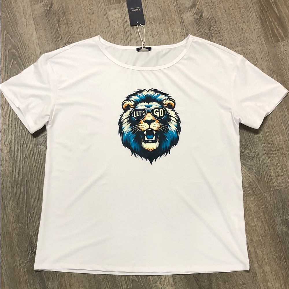 Detroit Lions White T-Shirt with Blue Lion Graphic